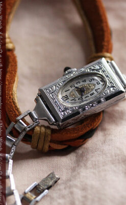 ブローバ 文字盤とケース装飾の綺麗な女性用アンティーク腕時計 【1927 